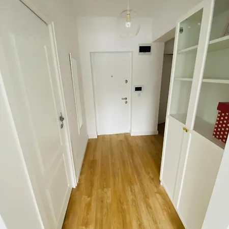 Modern- Untold Cu Loc De Parcare Aproape De Centru Appartement